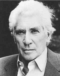 Frank Finlay