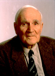 Desmond Llewelyn