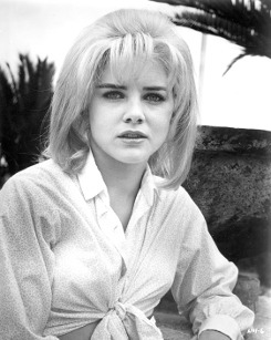 Sue Lyon